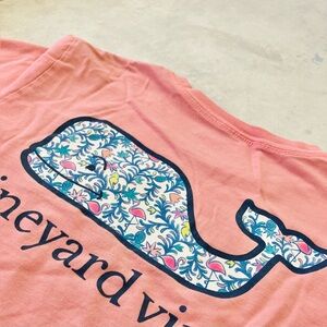 VINEYARD VINES Kids Coral Tee with Pocket Floral Tropical Whale Print